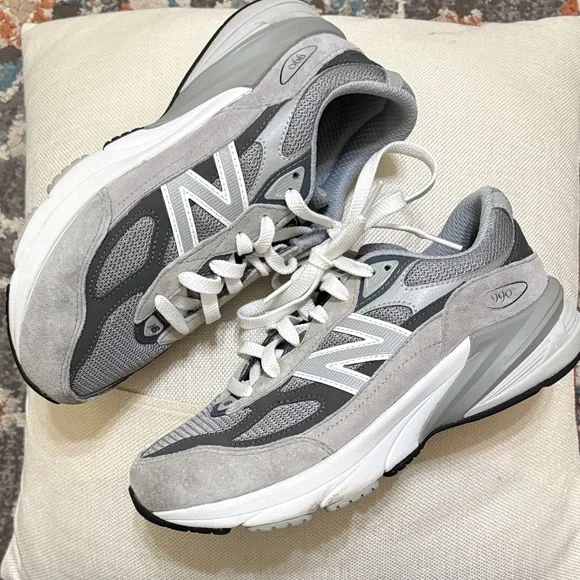 New Balance FuelCell 990v6 Lace in Gray and White (Boys Size 6.5 US, 39 EU) - Picture 2 of 11